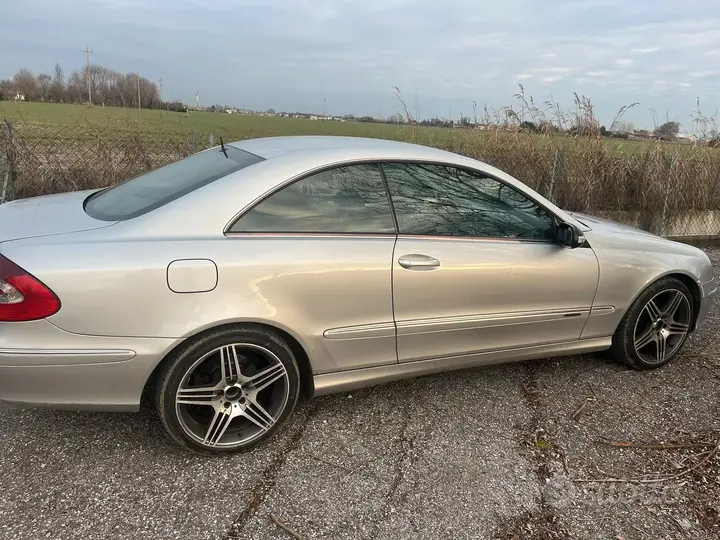Mercedes-Benz Clk 2023 photo 3