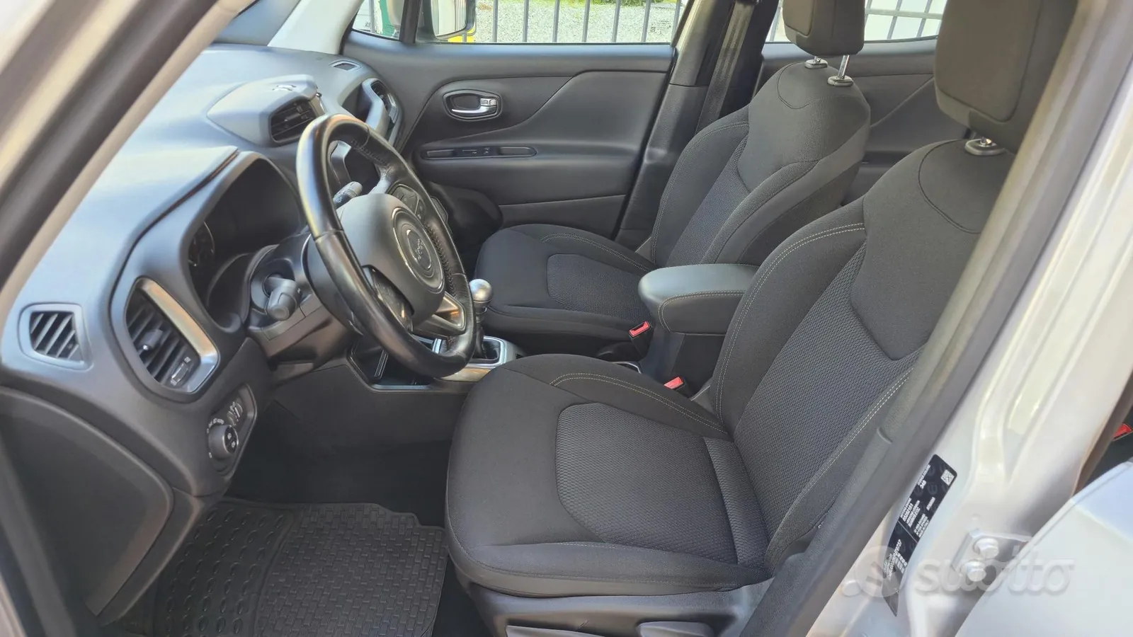Jeep Renegade 2019 photo 3