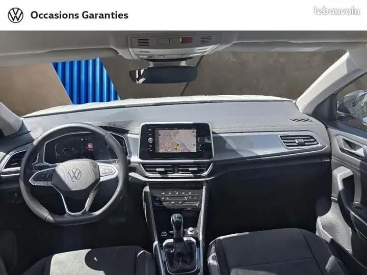 Volkswagen T-Roc 2023 photo 3