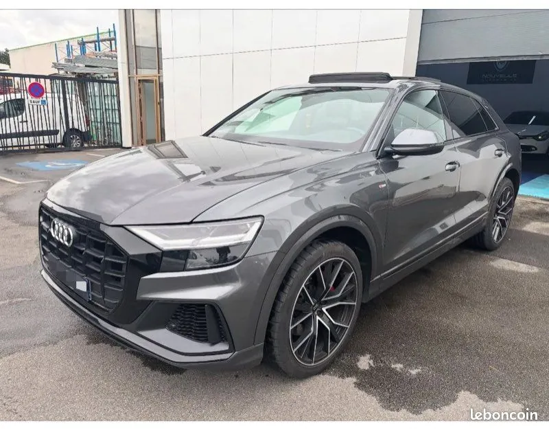 Audi Q8