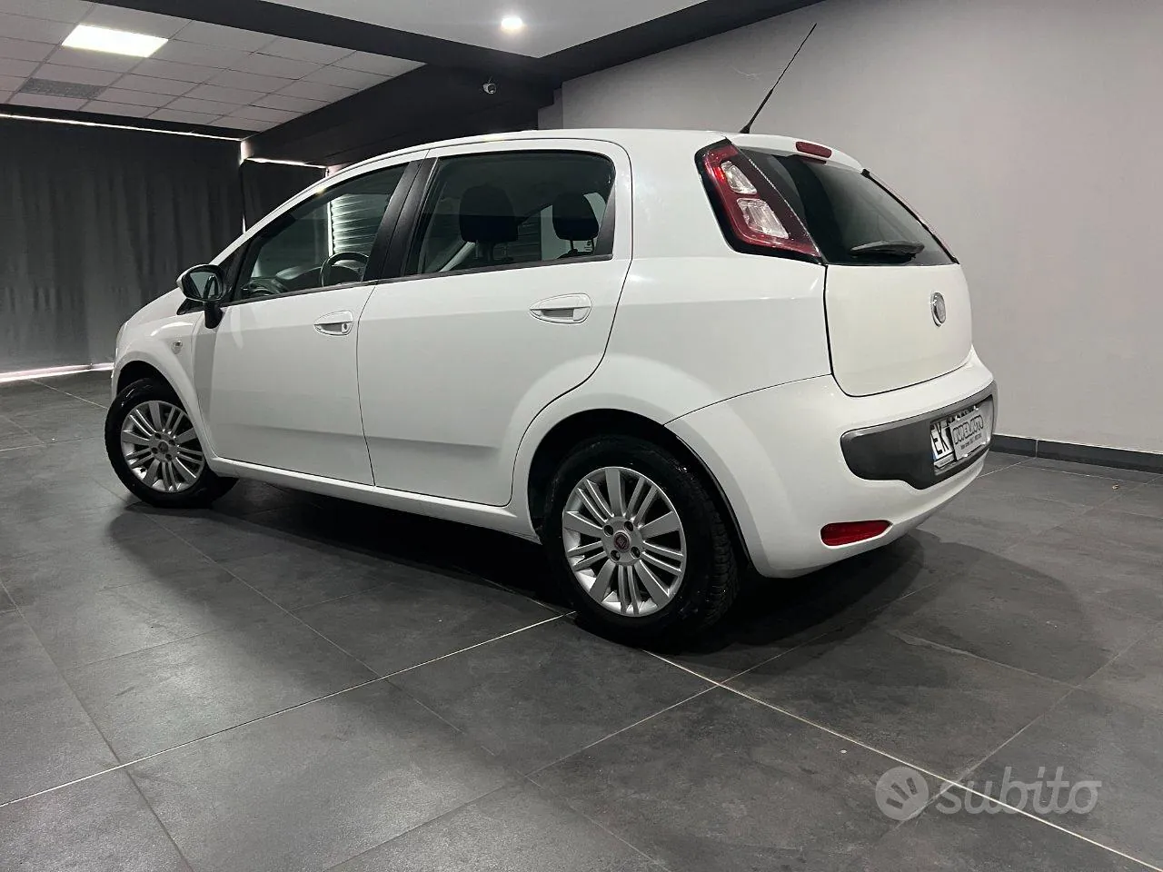 Fiat Punto Evo 2012 photo 3