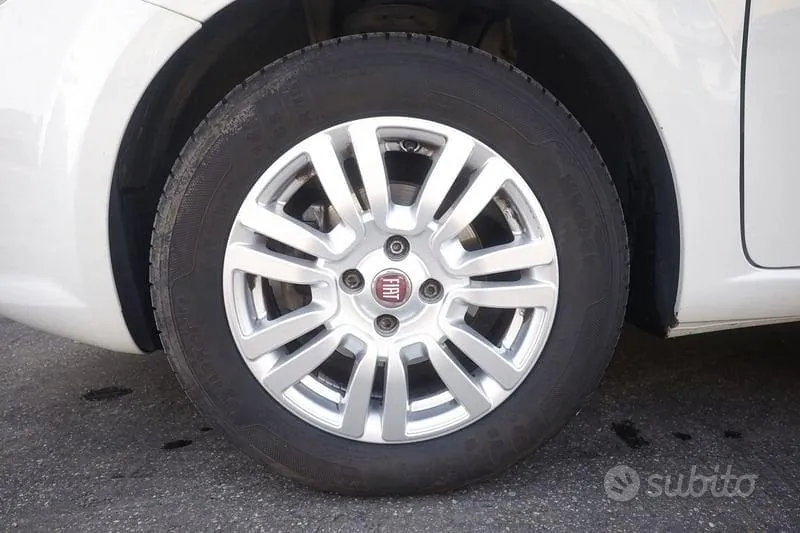 Fiat Punto Evo 2015 photo 5
