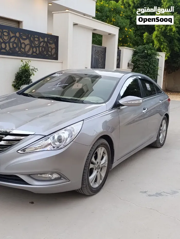 Hyundai Sonata 2012 photo 4