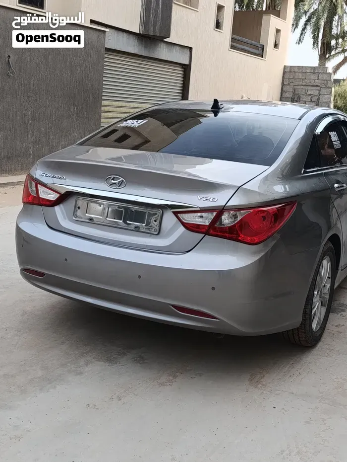 Hyundai Sonata 2012 photo 2