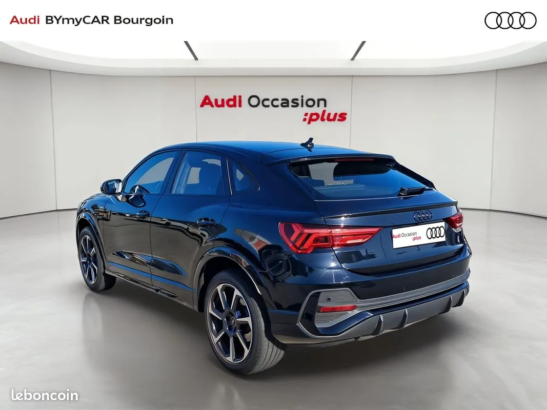Audi Q3 2022 photo 3
