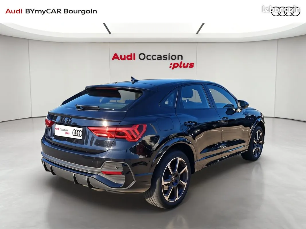Audi Q3 2022 photo 5