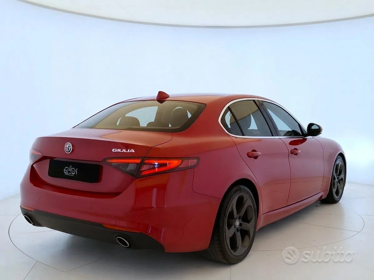Alfa Romeo Giulia 2016 photo 4