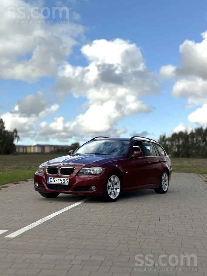 BMW E91 320Xd 2012 photo 2
