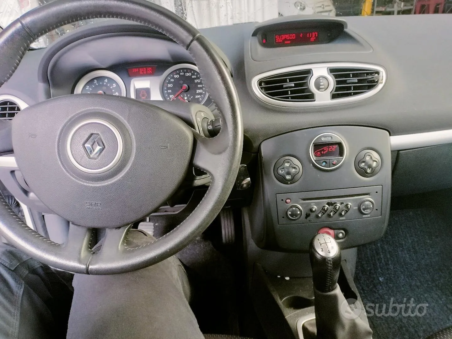 Renault Clio 2006 photo 5