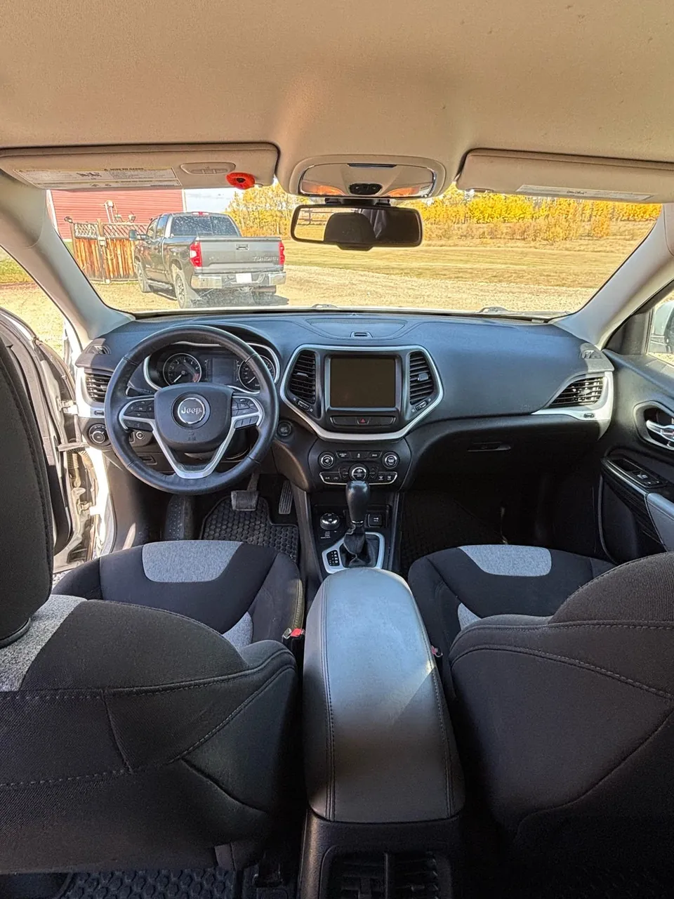 Jeep Cherokee 2014 photo 4