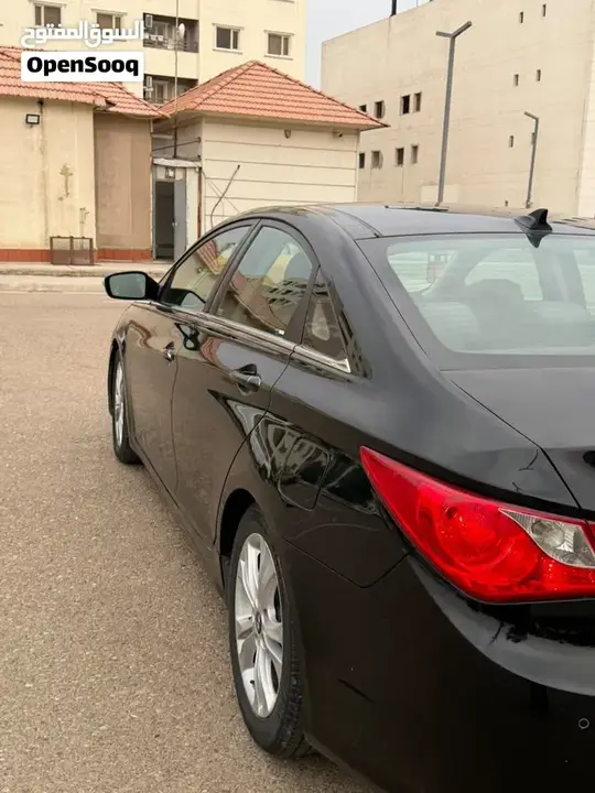 Hyundai Sonata 2013 photo 2