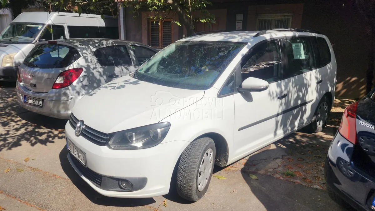 Volkswagen Touran 2014 photo 4