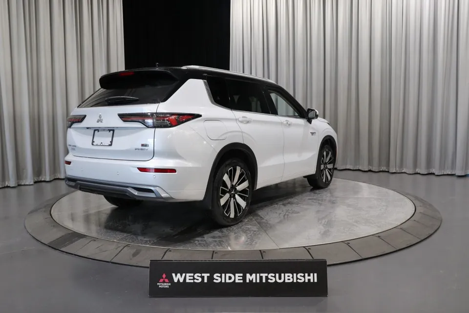 Mitsubishi Outlander 2026 photo 5