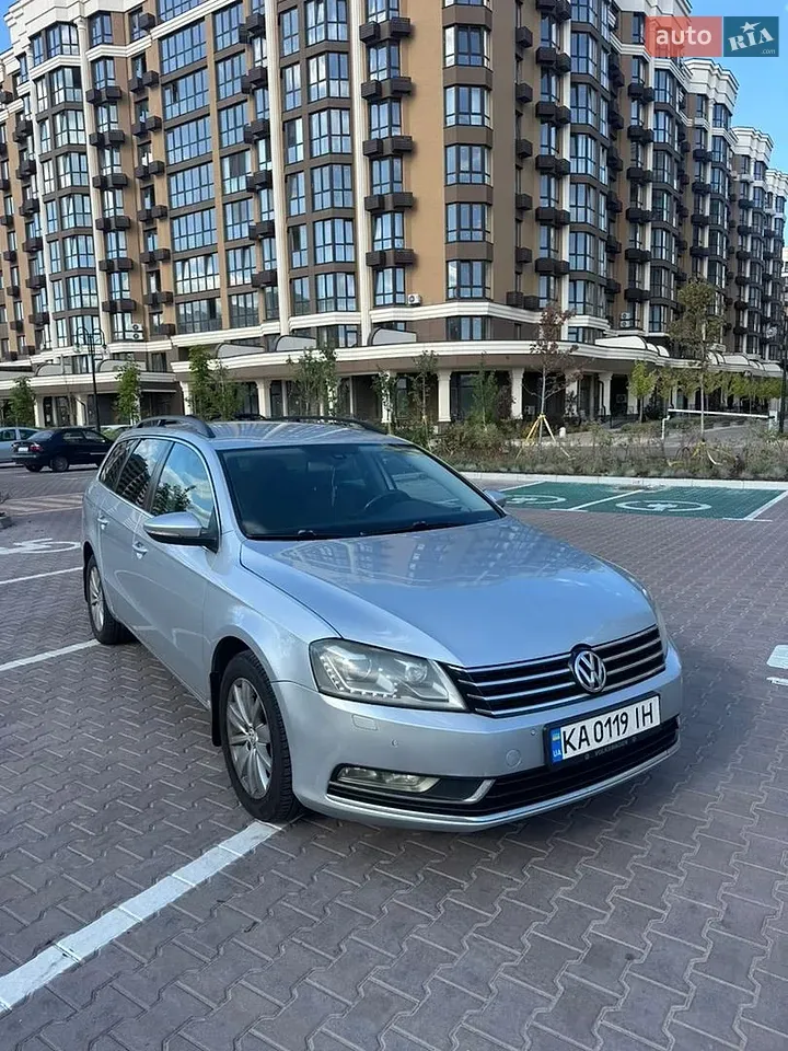 Volkswagen Passat 2012 photo 3