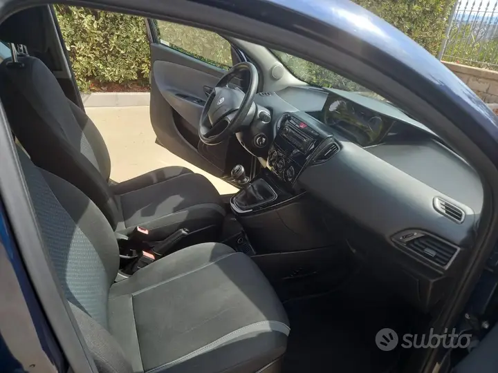 Lancia Ypsilon 2017 photo 5