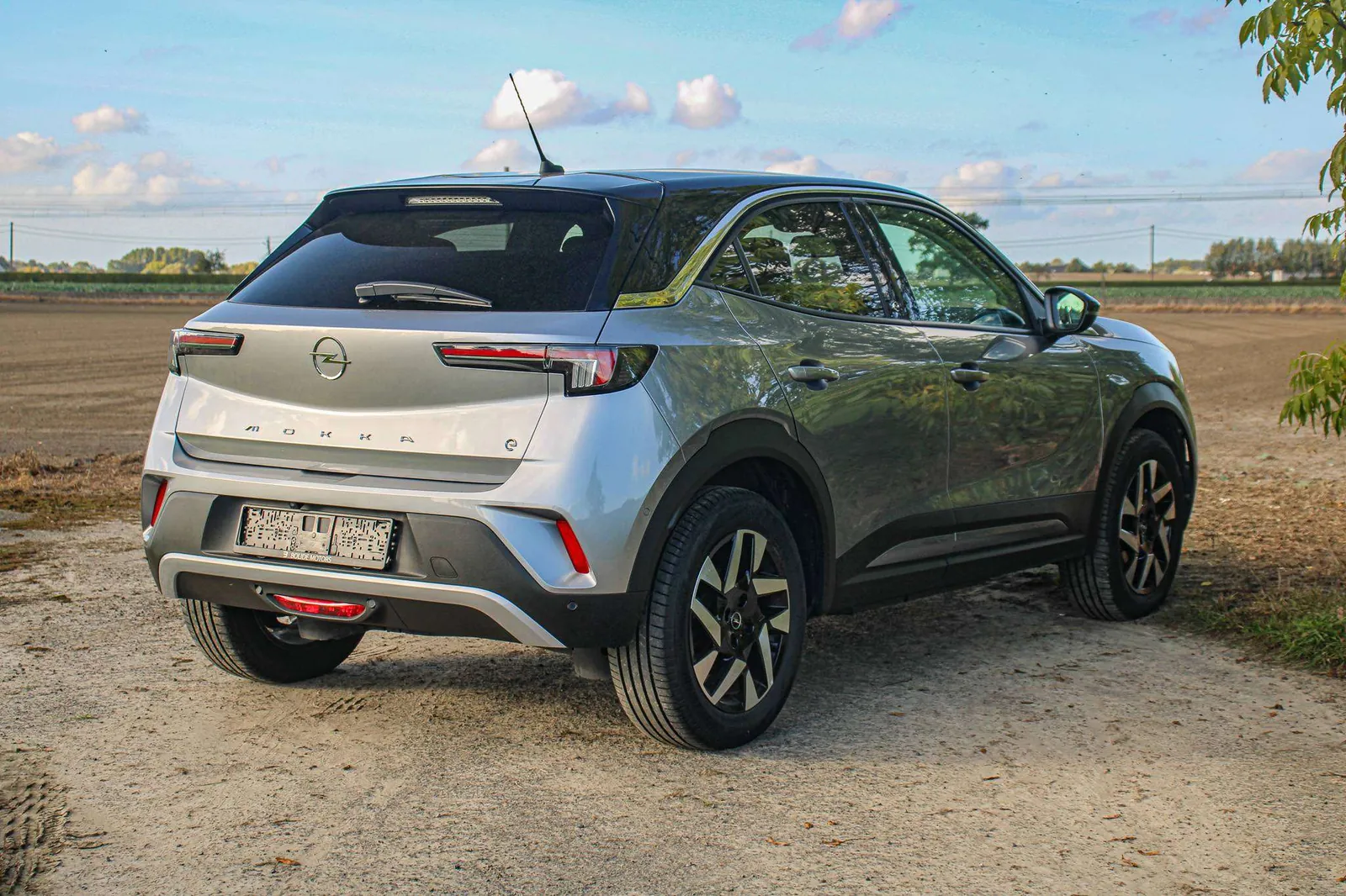 Opel Mokka-E 2021 photo 2
