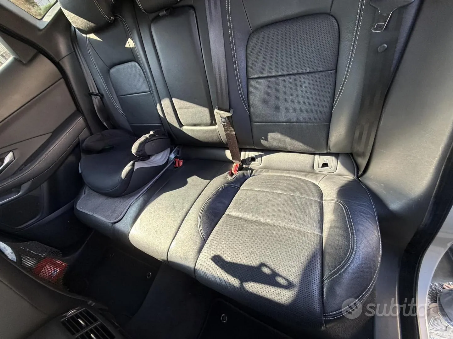 Jaguar E-Pace 2018 photo 5