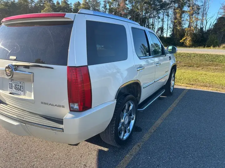 Cadillac Escalade 2008 photo 3