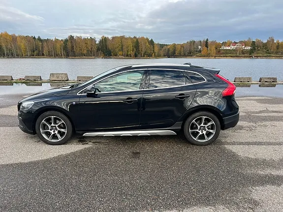 Volvo V40 2015 photo 2