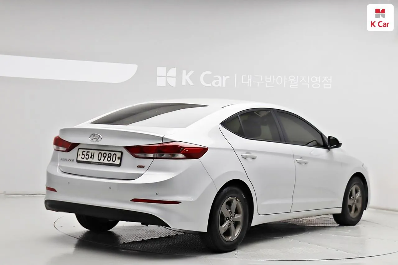 Hyundai Avante 2016 photo 4