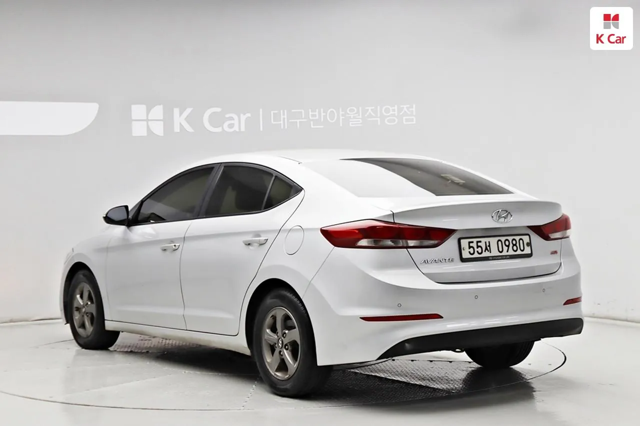 Hyundai Avante 2016 photo 2