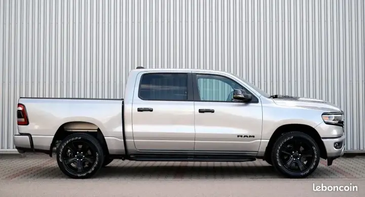 Dodge Ram 2023 photo 2