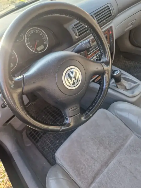 Volkswagen Passat 2001 photo 3