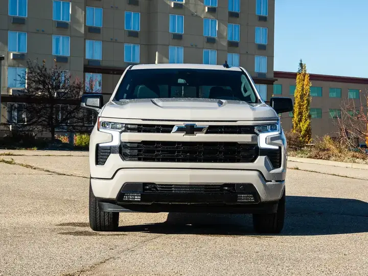 Chevrolet Silverado 1500 2026 photo 3