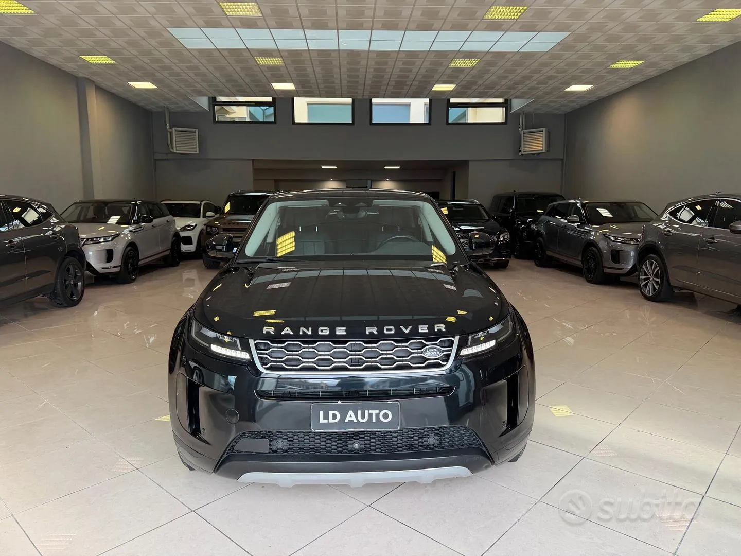 Land Rover Range Rover Evoque 2021 photo 3