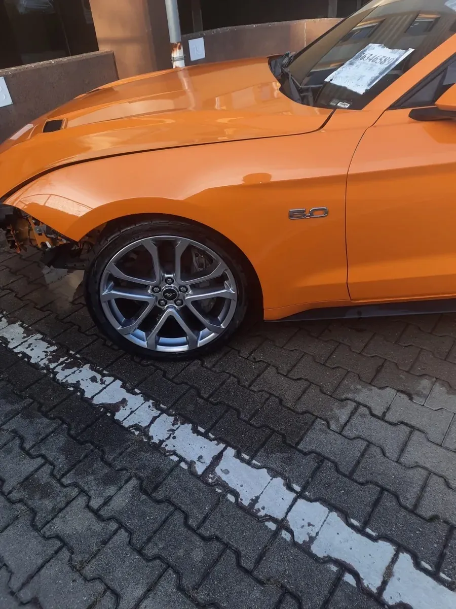 Ford Mustang 2018 photo 3