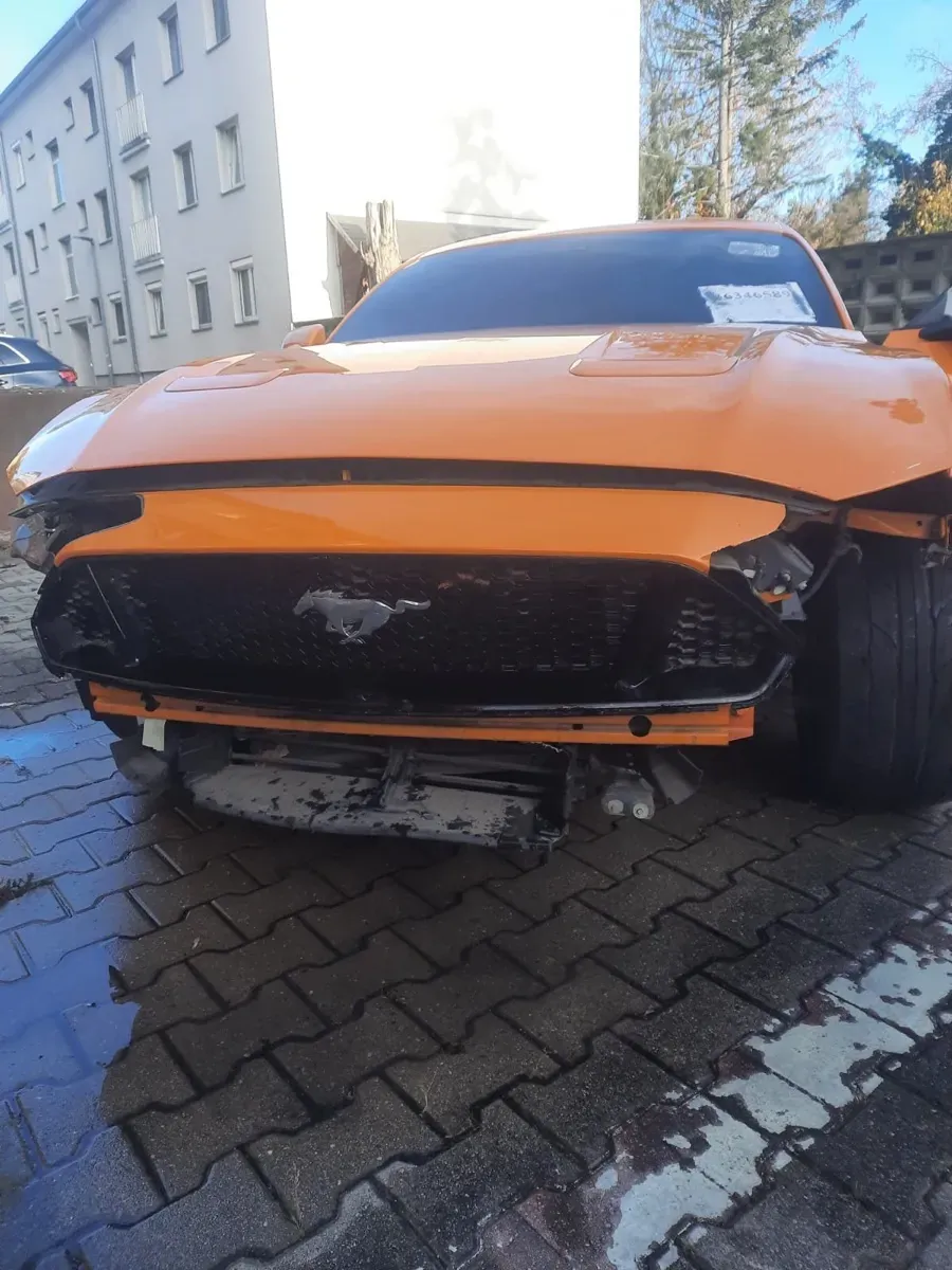 Ford Mustang 2018 photo 2