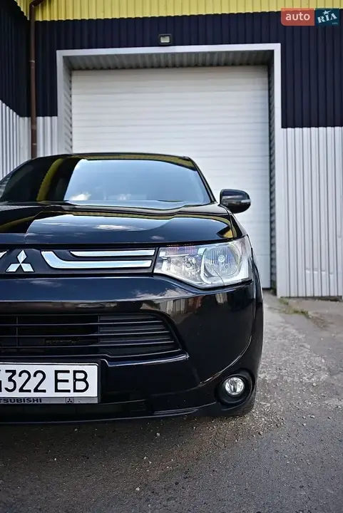 Mitsubishi Outlander 2013 photo 5