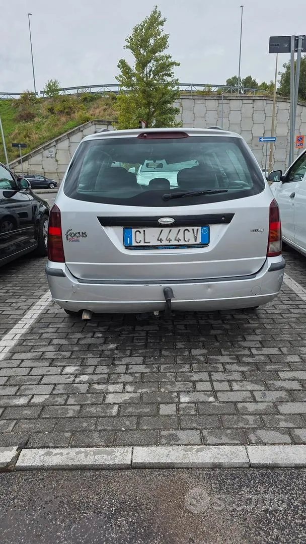 Ford Focus 2003 photo 2