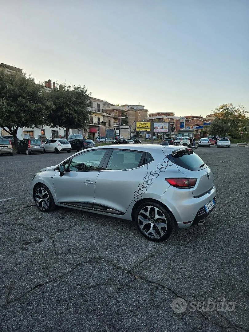 Renault Clio 2018 photo 2
