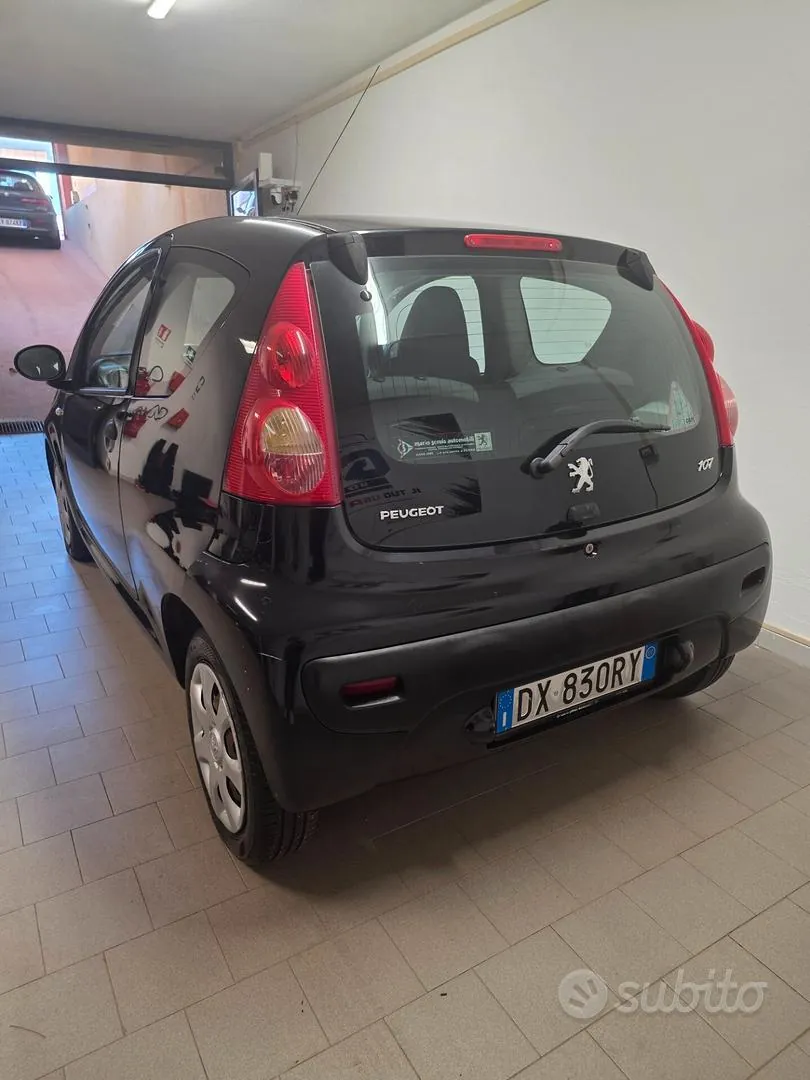 Peugeot 107 2009 photo 3