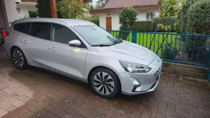 Ford Focus 2020 photo 2
