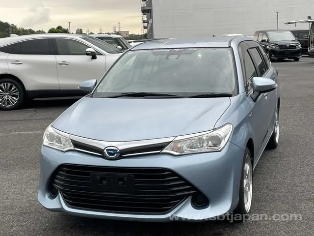 Toyota Corolla Fielder 2015 photo 2