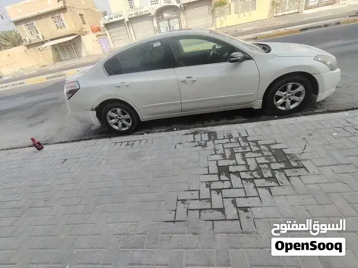 Nissan Altima 2009 photo 2
