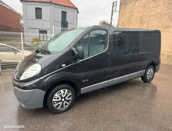 Renault Trafic 2010 photo 4