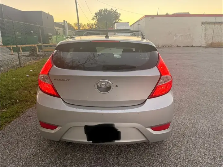 Hyundai Accent 2014 photo 4