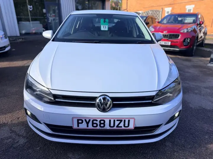 Volkswagen Polo 2019 photo 2