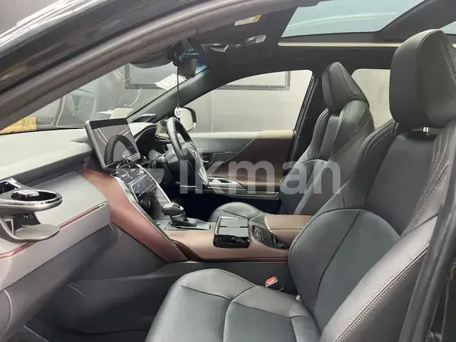 Toyota Harrier 2025 photo 4