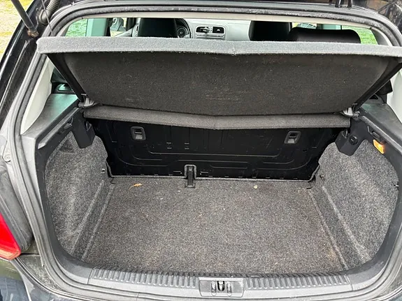 Volkswagen Polo 2010 photo 4