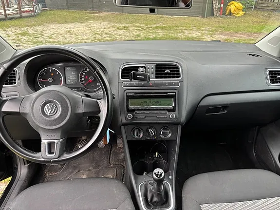 Volkswagen Polo 2010 photo 5