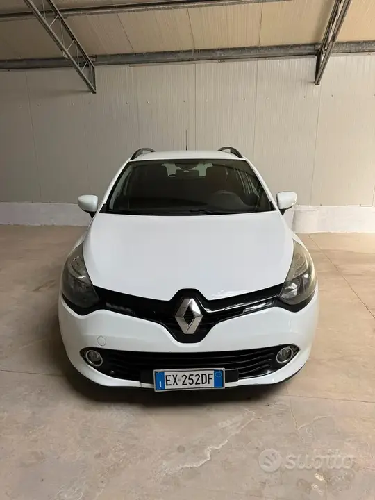 Renault Clio 2014 photo 2