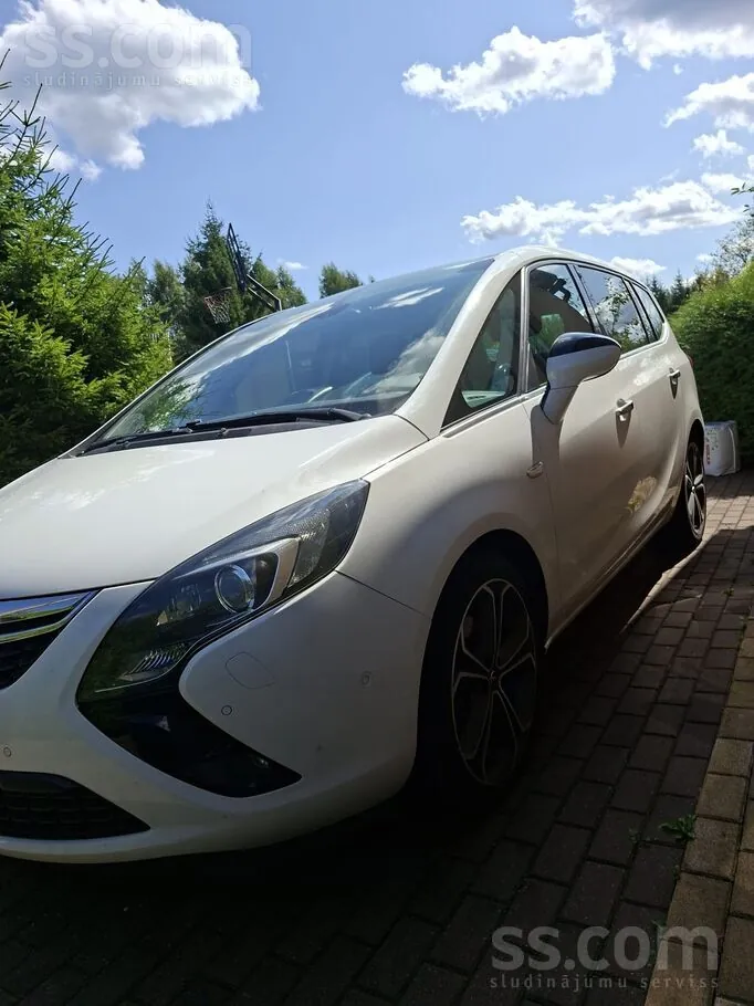 Opel Zafira 2012 photo 4
