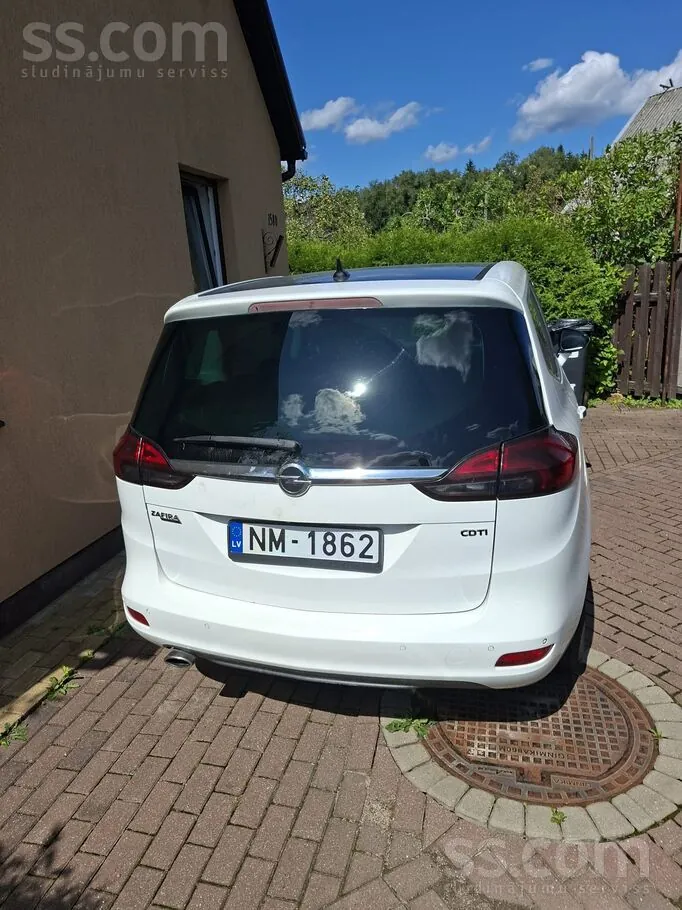 Opel Zafira 2012 photo 3