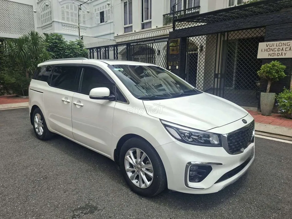 Kia Sedona 2019 photo 3