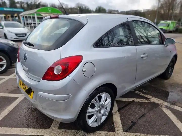 Vauxhall Corsa 2009 photo 5