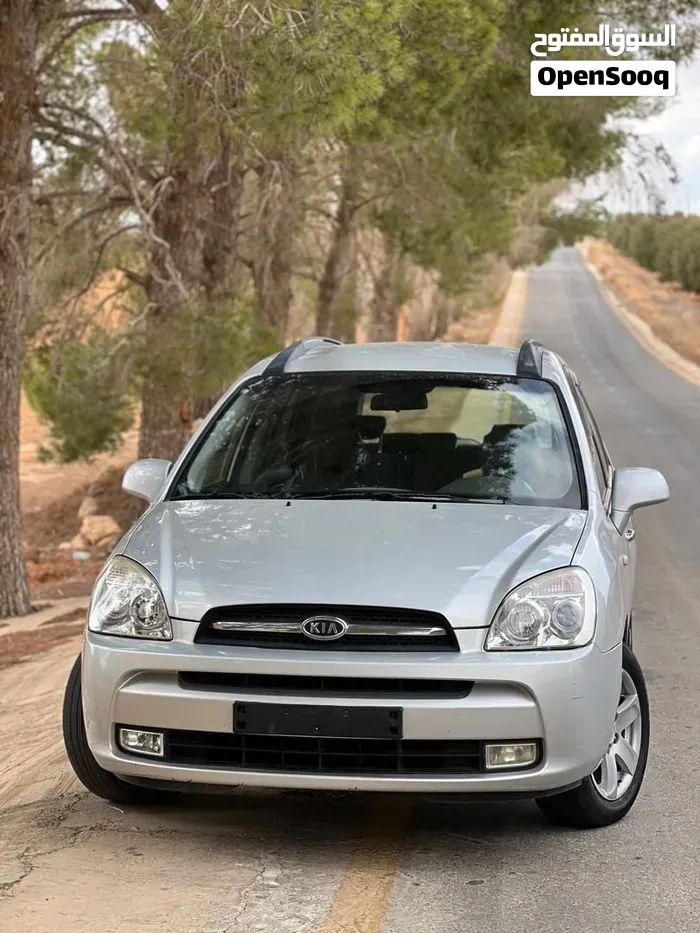 Kia Carens 2008 photo 5